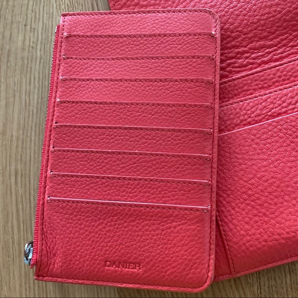 👜Danier Coral Pebbled Leather Two Piece Wallet (removable card coin wallet)👜 - Picture 10 of 11